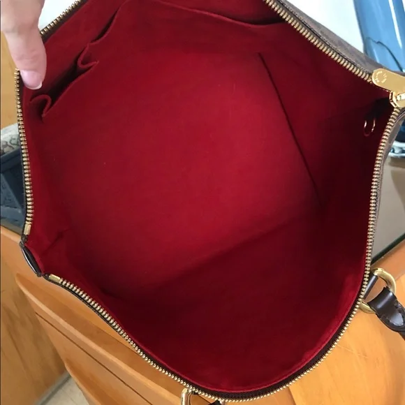 Louis Vuitton Saleya MM - Picture 9 of 15